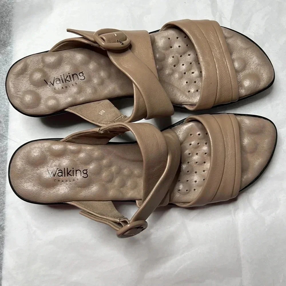 Walking Cradles Elite Women's Reed Sandals size 8 1/2s - Picture 2 of 6